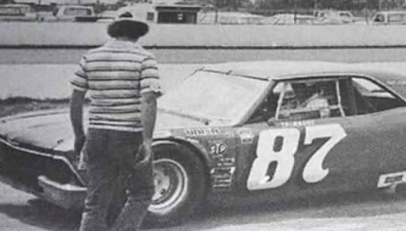 Aerial view of Raleigh Speedway in its heyday